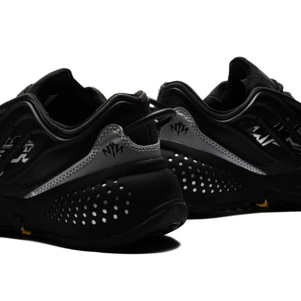 Adidas Ozrah GM Shoes Black (GY1130) 44,5 (28,5cm) 19 фото